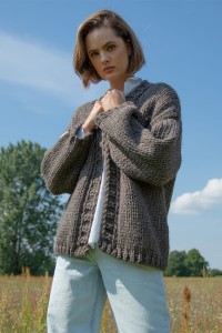 Elegancki ciepły kardigan z wełny i alpaki F1470 espresso