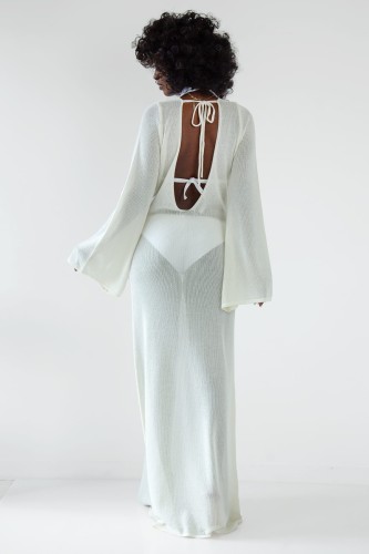 Długa ażurowa sukienka z bawełny z głębokim dekoltem na plecach F1865 ecru