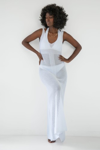 Długa ażurowa sukienka na ramiączkach F1866 biała