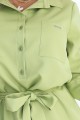 CAMILLE Koszulowa sukienka z kieszeniami i wiązaniem - OLIWKOWA