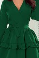 Sukienka z falbanami i kopertowym dekoltem - BUTELKOWA ZIELEŃ