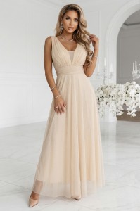 637-4 Długa sukienka maxi z brokatowym połyskiem i głębokim dekoltem - szampański beż