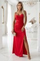 Dopasowana długa sukienka maxi z kopertowym dekoltem i rozcięciem - czerwona