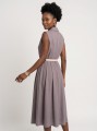 596-5 Elegancka szmizjerka midi ze złotymi guzikami i paskiem - szara-8 8364 